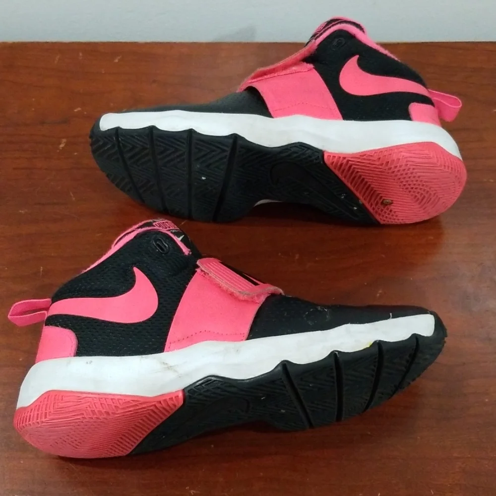 Nike  black, pink and white girls
